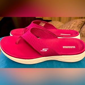 Skechers Goga Mat flip flops